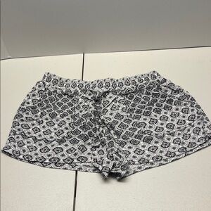 Joe B by Joe Benbasset shorts. Size M